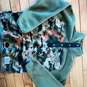 Camo spark anorak fleece sweater blouse